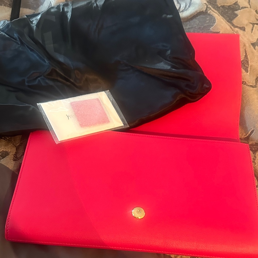 Yves Saint Laurent Pink Clutch - Picture 3 of 7